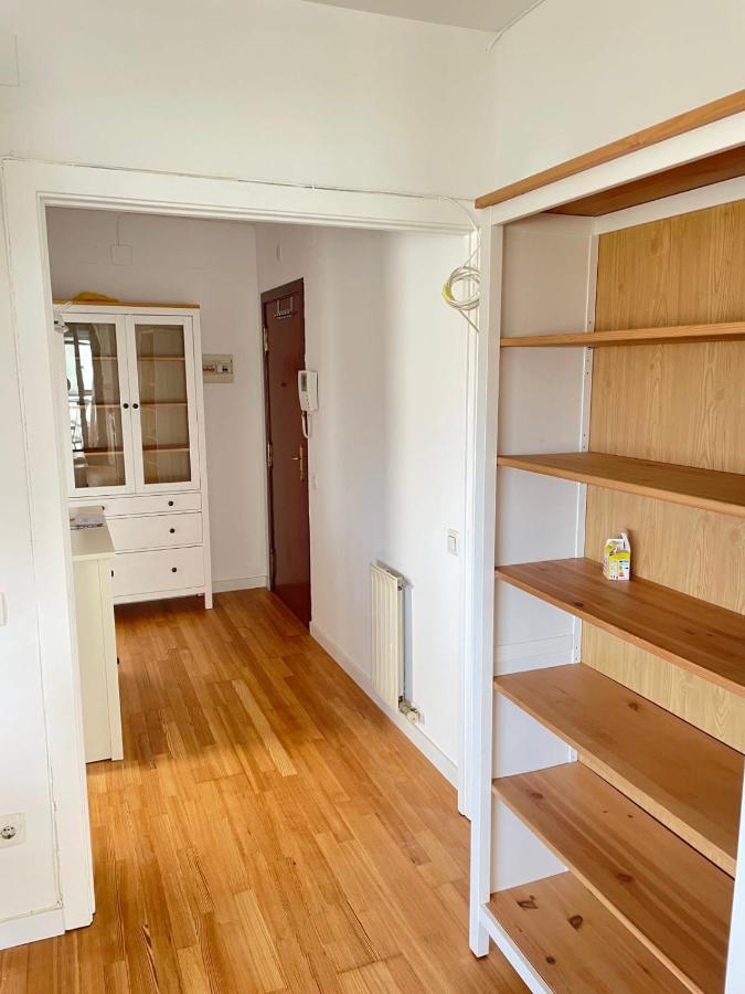 Apartment With Sea Views Next To The Beach Of Mar Bella Barcelona Buitenkant foto