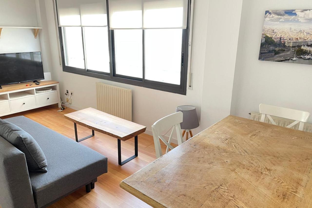Apartment With Sea Views Next To The Beach Of Mar Bella Barcelona Buitenkant foto