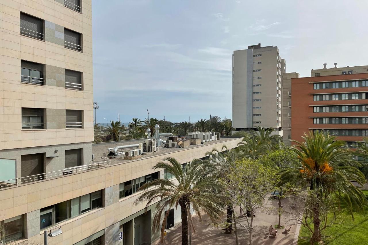Apartment With Sea Views Next To The Beach Of Mar Bella Barcelona Buitenkant foto